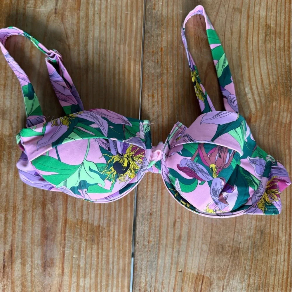 Printed Balconette Body Contour Swim Top Removable Straps M